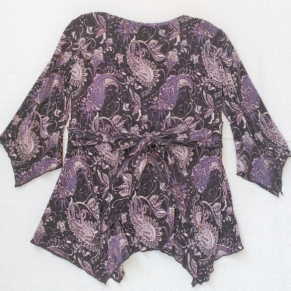 🐱Vol.1 Handkerchief Hem Top - Picture 3 of 4